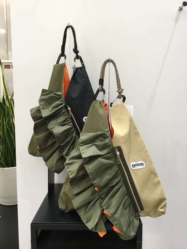 OUTDOORコラボフリルバッグM